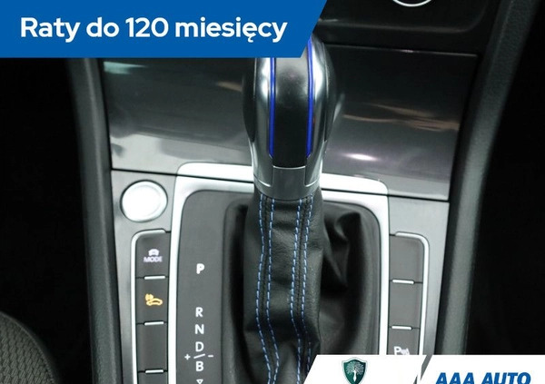 Volkswagen Golf cena 65000 przebieg: 47934, rok produkcji 2018 z Barwice małe 277